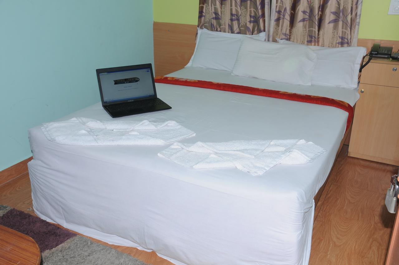 Hotel Housefinch Residency Dod Jala Bagian luar foto